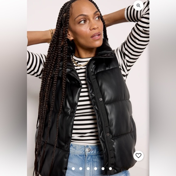 Evereve Black Faux Leather Vest Size Small - Picture 3 of 13